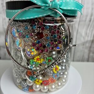 Mystery Treasure 16 oz Jar - Lot 0255